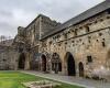 Abaty Glyn Y Groes / Valle Crucis Abbey