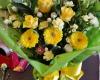 Buttercups and daisies florist